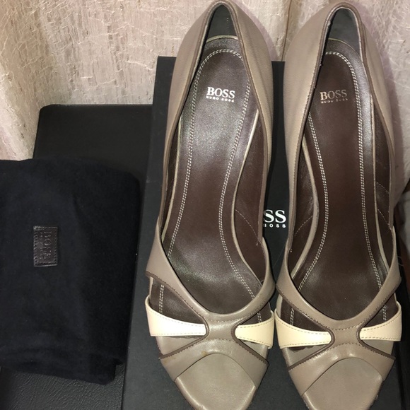 Hugo Boss Open Toe Heels - Picture 5 of 5